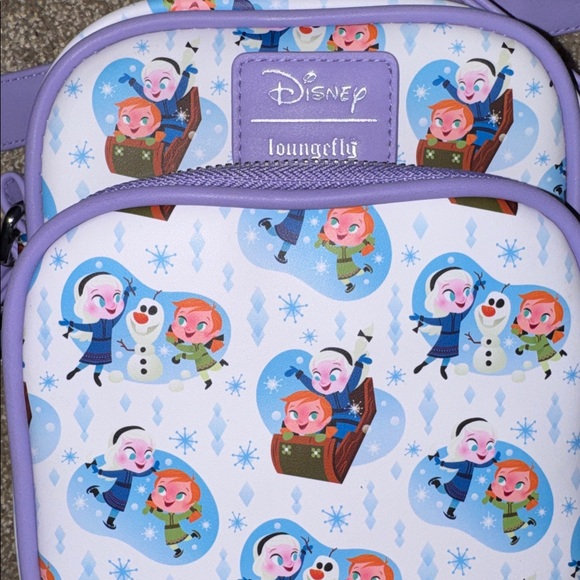 Loungefly - Picture 2 of 4